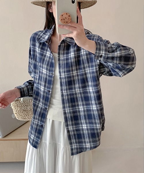 SallyLunn(サリーラン)の「レトロボーダーシャツ(シャツ/ブラウス・レディース・スミクロ/ブルー系その他/ブルー/ホワイト/ピンク・MEDIUM/LARGE)」の6枚目の写真