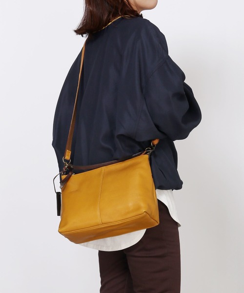 HALEINE（アレンヌ）の「[HALEINE]牛革レザー2wayショルダーバッグ 日本製（ショルダーバッグ・レディース・ブルーグレー/キャメル/グレー/ブラック/カーキ・FREE）」の5枚目の写真