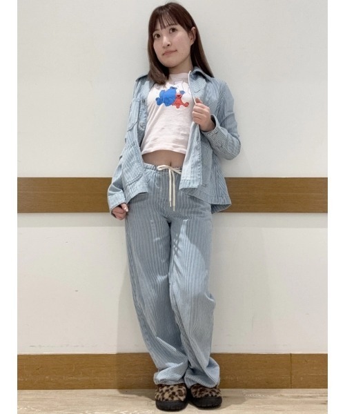 GAP（ギャップ）の「デニム ストライプ チョアジャケット（デニムジャケット・レディース・ブルー・XS/S/M/L/XXS）」の2枚目の写真