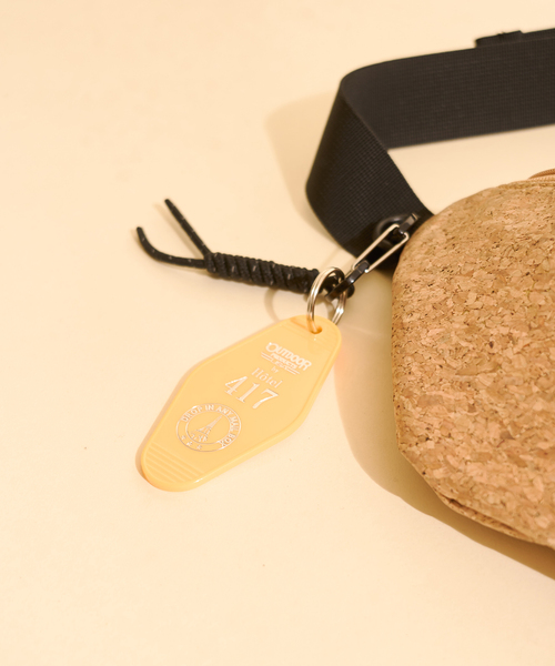 417 EDIFICE（フォーワンセブンエディフィス）の「OUTDOOR PRODUCTS 417別注 PARISFORNIA WAIST POUCH（ボディバッグ/ウエストポーチ・メンズ・ブラック/ベージュ・FREE）」の3枚目の写真