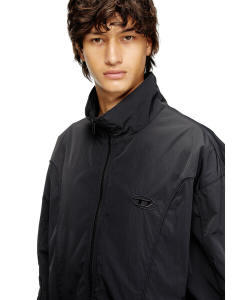 DIESEL（ディーゼル）の「メンズ ウィンドブレーカー J-FIVE-WRD-AKAD（ナイロンジャケット・メンズ・ブラック・44/46/50/48/54/52）」の4枚目の写真