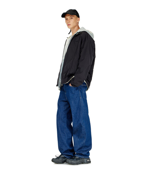 DIESEL(ディーゼル)の「メンズ ウィンドブレーカー J-FIVE-WRD-AKAD(ナイロンジャケット・メンズ・ブラック・44/46/50/48/54/52)」の12枚目の写真