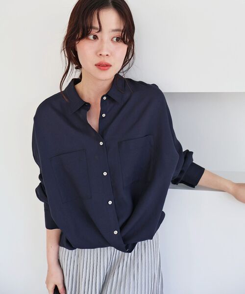 le.coeur blanc（ルクールブラン）の「シアー2WAYオーバーシャツ（シャツ/ブラウス・レディース・ピンク/ホワイト系その他2/オフホワイト/サックスブルー/ネイビー・38）」の4枚目の写真