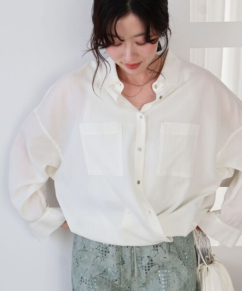 le.coeur blanc（ルクールブラン）の「シアー2WAYオーバーシャツ（シャツ/ブラウス・レディース・ピンク/ホワイト系その他2/オフホワイト/サックスブルー/ネイビー・38）」の7枚目の写真