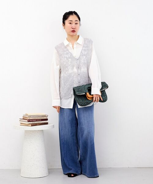 le.coeur blanc（ルクールブラン）の「シアー2WAYオーバーシャツ（シャツ/ブラウス・レディース・ピンク/ホワイト系その他2/オフホワイト/サックスブルー/ネイビー・38）」の14枚目の写真