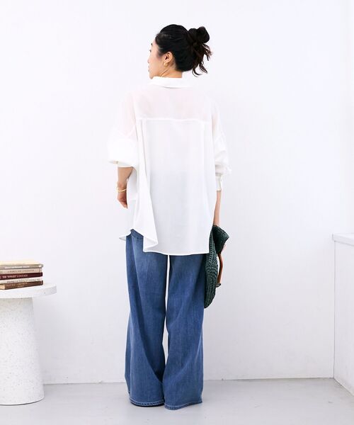 le.coeur blanc（ルクールブラン）の「シアー2WAYオーバーシャツ（シャツ/ブラウス・レディース・ピンク/ホワイト系その他2/オフホワイト/サックスブルー/ネイビー・38）」の22枚目の写真