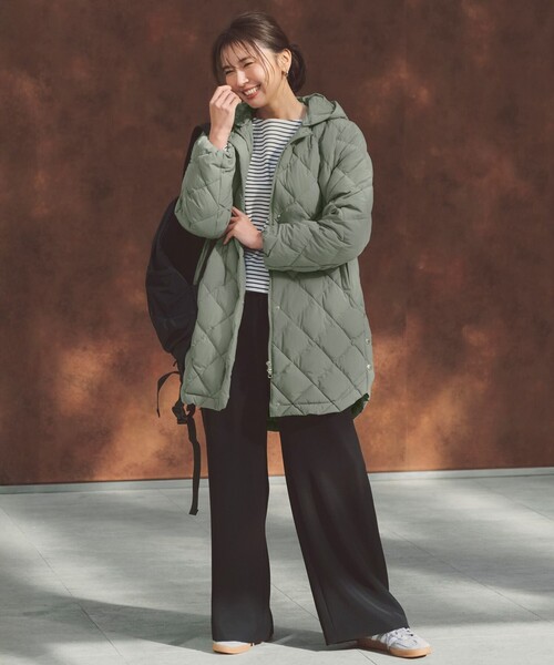 UNFILO(アンフィーロ)の「ドライタッチリブ バックZIP ボーダートップス(Tシャツ/カットソー・レディース・ベージュ系1/ホワイト系1/レッド系1/ネイビー系1・SMALL/MEDIUM)」の9枚目の写真