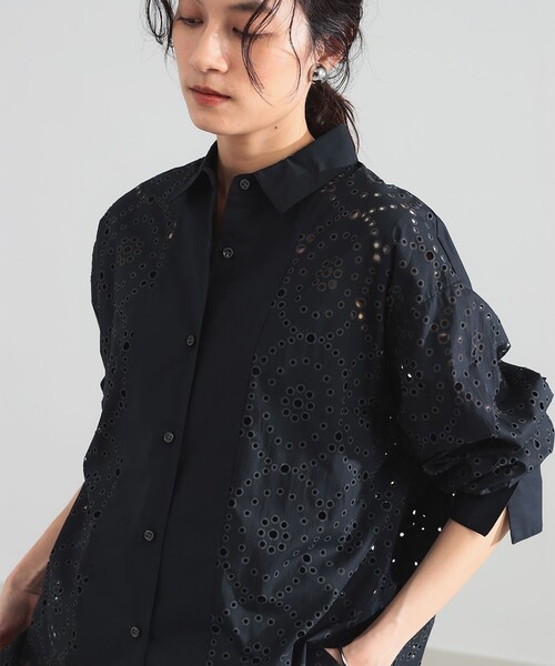 Demi-Luxe BEAMS(デミルクス ビームス)の「【5/14値下げ】アイレット パターン オーバーシャツ(シャツ/ブラウス・レディース・ブラック/ホワイト・38/36)」の13枚目の写真