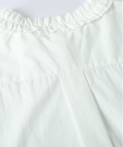 AMELY(エミリー)の「ギャザー フリルネック ブラウス(シャツ/ブラウス・レディース・ブラック/ホワイト・フリー)」の18枚目の写真