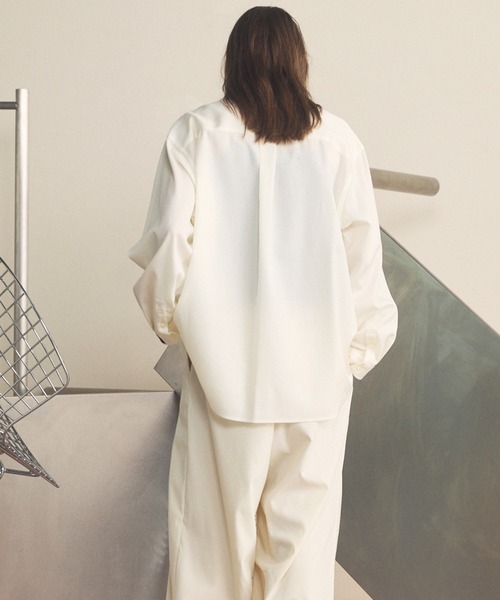 MAISON SPECIAL(メゾンスペシャル)の「《UNISEX》4 Colors Chambray Washable Wool Prime-Over Regular Collar Shirt/4色シャンブレーウォッシャブルウールプライムオーバーレギュラーカラーシャツ【MAISON SPECIAL/メゾンスペシャル】(シャツ/ブラウス・メンズ・ホワイト/ダークブルー/ブラック/グレー/チャコールグレー・0/1/2)」の22枚目の写真