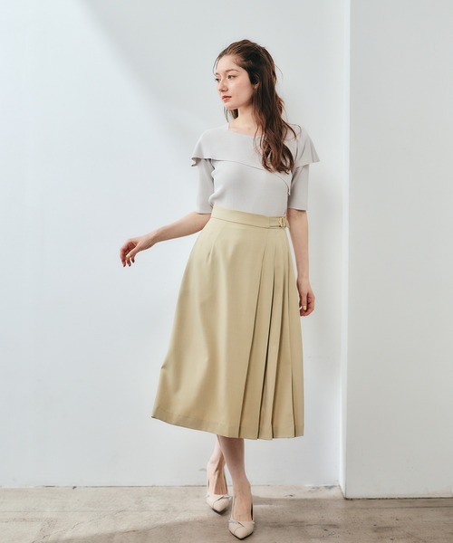 12Twelve Agenda(トゥエルブ アジェンダ)の「サイドプリーツアシメデザインフレアスカート(スカート・レディース・ベージュ/チャコールグレー/イエロー・M)」の9枚目の写真
