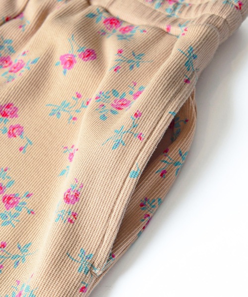 HOLIDAY(ホリデイ)の「SUPER RIB PANTS (FLOWER) スーパーリブパンツ (フラワー)(その他パンツ・レディース・ベージュ・1/0)」の4枚目の写真