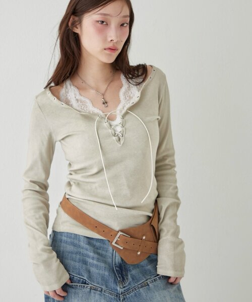 WHO'S WHO gallery（フーズフーギャラリー）の「プロセストレースアップトップス（Tシャツ/カットソー・レディース・グレー/ブルー/アイボリー/ブラック・FREE）」の2枚目の写真