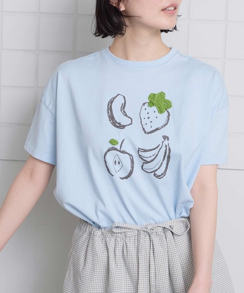 l'atelier du savon(アトリエドサボン)の「フルーツいろいろ テープ刺繍Tシャツ(Tシャツ/カットソー・レディース・ネイビー/サックスブルー/ホワイト・FREE)」の3枚目の写真