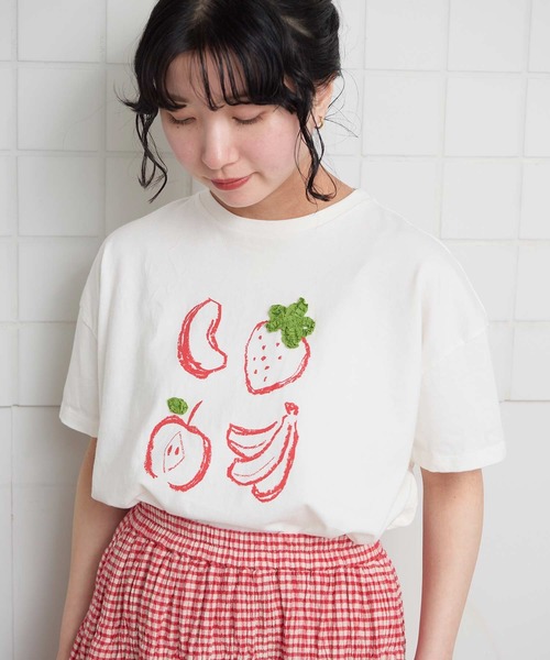 l'atelier du savon(アトリエドサボン)の「フルーツいろいろ テープ刺繍Tシャツ(Tシャツ/カットソー・レディース・ネイビー/サックスブルー/ホワイト・FREE)」の7枚目の写真