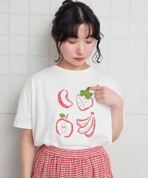 l'atelier du savon(アトリエドサボン)の「フルーツいろいろ テープ刺繍Tシャツ(Tシャツ/カットソー・レディース・ネイビー/サックスブルー/ホワイト・FREE)」の8枚目の写真