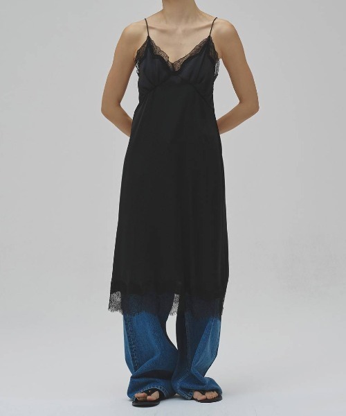 TODAYFUL(トゥデイフル)の「TODAYFUL Satin Lace Dress サテンレースドレス/12610317(ワンピース・レディース・ブラック/アイボリー・36)」の2枚目の写真