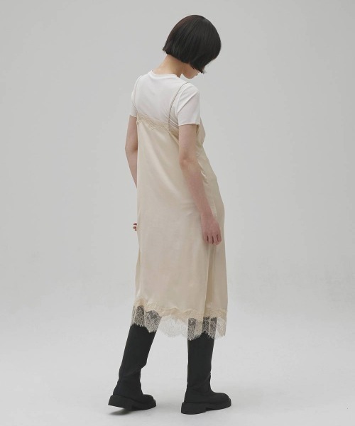TODAYFUL(トゥデイフル)の「TODAYFUL Satin Lace Dress サテンレースドレス/12610317(ワンピース・レディース・ブラック/アイボリー・36)」の4枚目の写真