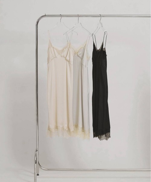 TODAYFUL(トゥデイフル)の「TODAYFUL Satin Lace Dress サテンレースドレス/12610317(ワンピース・レディース・ブラック/アイボリー・36)」の10枚目の写真