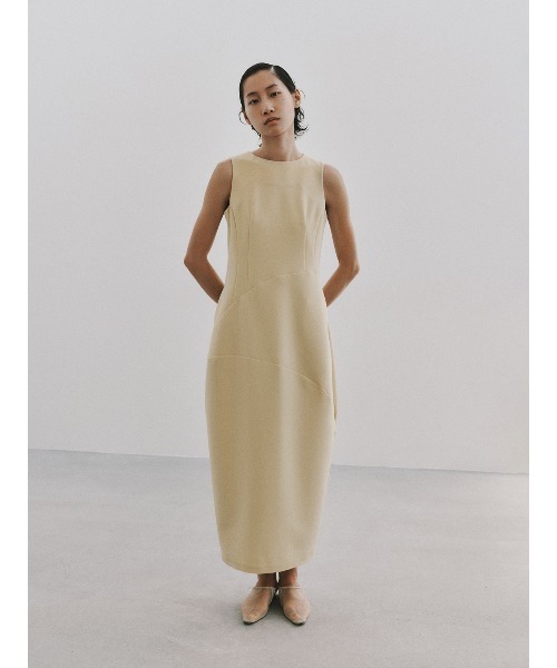 CIS.（シス）の「CIS．アシンメトリックドレス ウォッシャブル ストレッチ ダブルクロス 無地（ワンピース・レディース・ブラック/イエロー・36(7号)/38(9号)）」の2枚目の写真