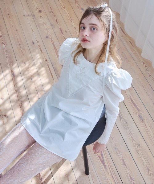 etre loin(エトルワン)の「Tulip embroidered volume sleeve blouse(シャツ/ブラウス・レディース・ホワイト/ストライプ/ブラック・M)」の2枚目の写真