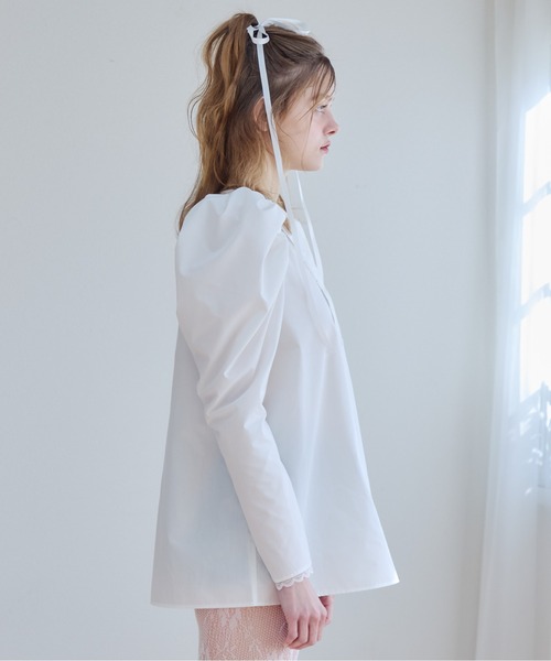 etre loin(エトルワン)の「Tulip embroidered volume sleeve blouse(シャツ/ブラウス・レディース・ホワイト/ストライプ/ブラック・M)」の15枚目の写真