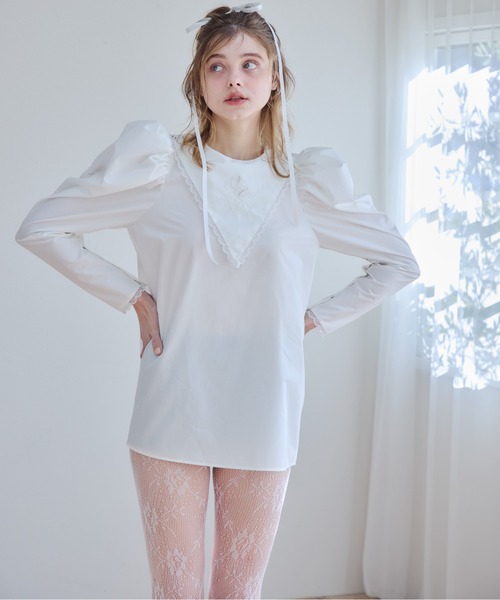 etre loin(エトルワン)の「Tulip embroidered volume sleeve blouse(シャツ/ブラウス・レディース・ホワイト/ストライプ/ブラック・M)」の12枚目の写真