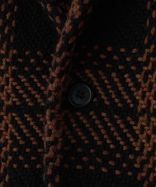 MEN'S BIGI(メンズビギ)の「《John Braniganコラボ》ショールカラーニットジャケット(ブルゾン・メンズ・ネイビー/ブラック系その他・02/03)」の13枚目の写真