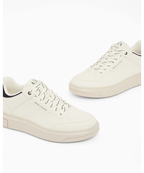 ARMANI EXCHANGE(アルマーニエクスチェンジ)の「【A|X アルマーニ エクスチェンジ】ツートーンレース スニーカー(EC限定カラー含)(スニーカー・メンズ・ホワイト/ブラック・7.5/7/8.5/8/6.5/9.5/9/6)」の2枚目の写真