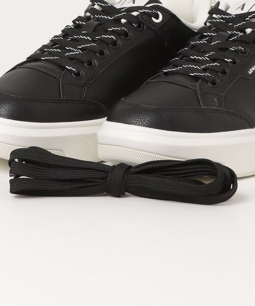 ARMANI EXCHANGE(アルマーニエクスチェンジ)の「【A|X アルマーニ エクスチェンジ】ツートーンレース スニーカー(EC限定カラー含)(スニーカー・メンズ・ホワイト/ブラック・7.5/7/8.5/8/6.5/9.5/9/6)」の6枚目の写真