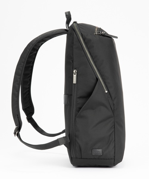 ace.(エース)の「【ace. GENE/エースジーン】 ルフィラ 超軽量 通勤リュック18L 520g(バックパック/リュック・レディース・グレイッシュベージュ/ブラック/ネイビー/ベージュ系その他・FREE)」の7枚目の写真