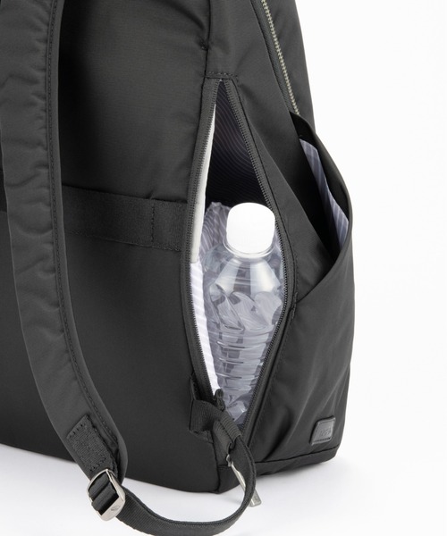 ace.(エース)の「【ace. GENE/エースジーン】 ルフィラ 超軽量 通勤リュック18L 520g(バックパック/リュック・レディース・グレイッシュベージュ/ブラック/ネイビー/ベージュ系その他・FREE)」の14枚目の写真