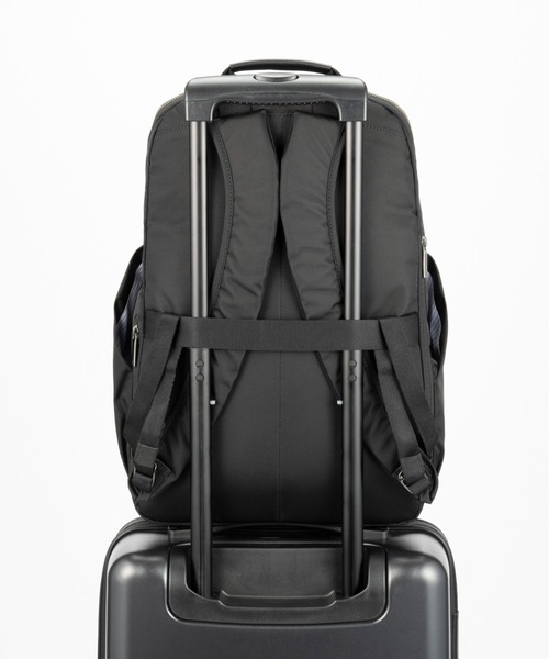 ace.(エース)の「【ace. GENE/エースジーン】 ルフィラ 超軽量 通勤リュック18L 520g(バックパック/リュック・レディース・グレイッシュベージュ/ブラック/ネイビー/ベージュ系その他・FREE)」の16枚目の写真