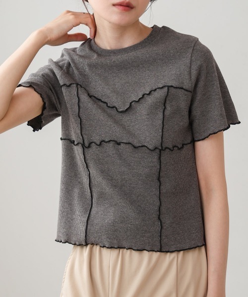 Bab（バブ）の「ビスチェライク配色メロウカットソー（Tシャツ/カットソー・レディース・ブラック/アイボリー/レッド/チャコールグレー・FREE）」の2枚目の写真