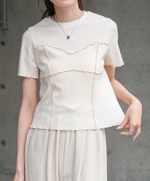 Bab（バブ）の「ビスチェライク配色メロウカットソー（Tシャツ/カットソー・レディース・ブラック/アイボリー/レッド/チャコールグレー・FREE）」の7枚目の写真