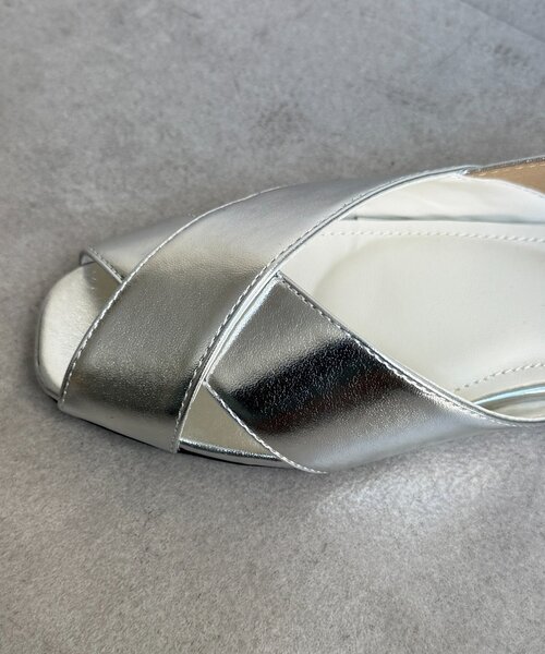 Chez toi（シェトワ）の「クロスパンプス（パンプス・レディース・シルバー/ブラック/アイボリー・MEDIUM/LARGE）」の17枚目の写真