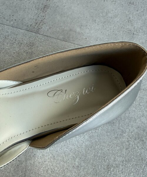 Chez toi（シェトワ）の「クロスパンプス（パンプス・レディース・シルバー/ブラック/アイボリー・MEDIUM/LARGE）」の18枚目の写真