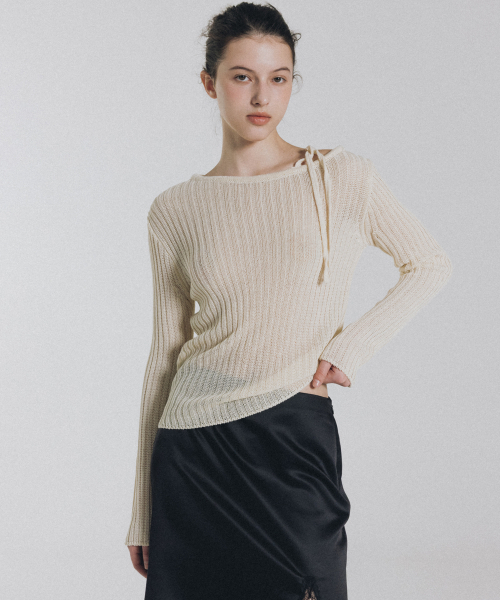 ANDNEEDS（アンドニーズ）の「Clue one shoulder long sleeve (ecru)（ニット/セーター・レディース・その他・FREE）」の3枚目の写真