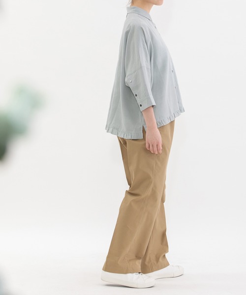 nop de nod(ノップドゥノッド)の「6分袖裾フリルクロップドシャツ(シャツ/ブラウス・レディース・オフホワイト/ライトブルー/ブラック・3)」の12枚目の写真