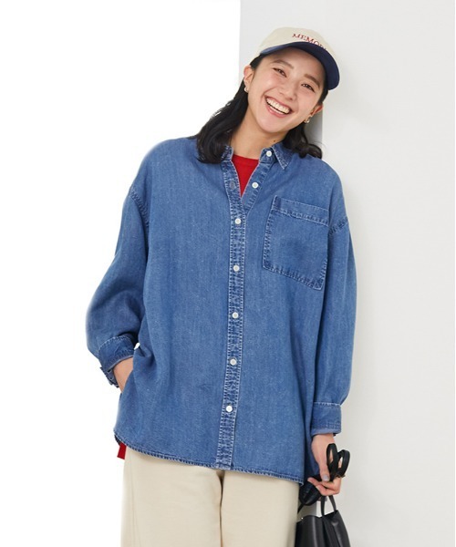 Right-on（ライトオン）の「【HONEYSUCKLE ROSE】ＣＯＯＬＴＯＵＣＨデニムビッグシャツ（シャツ/ブラウス・レディース・ダークインディゴブルー/ブラック・L）」の2枚目の写真