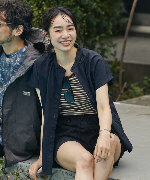 FREAK'S STORE(フリークスストア)の「NANGA × FREAK'S STORE/ナンガ 別注 ナイロンタッサー フレンチスリーブシャツ(シャツ/ブラウス・レディース・ブラック/ピンク/ベージュ・フリ-)」の1枚目の写真