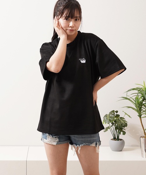 1111clothing(ワンフォークロージング)の「ガール&ネコ フェイクスエード ルーズTee / Girls & Cats Faux Suede Loose-Fit T-Shirt(Tシャツ/カットソー・メンズ・オフホワイト/グレー/ブラック・M/L)」の14枚目の写真