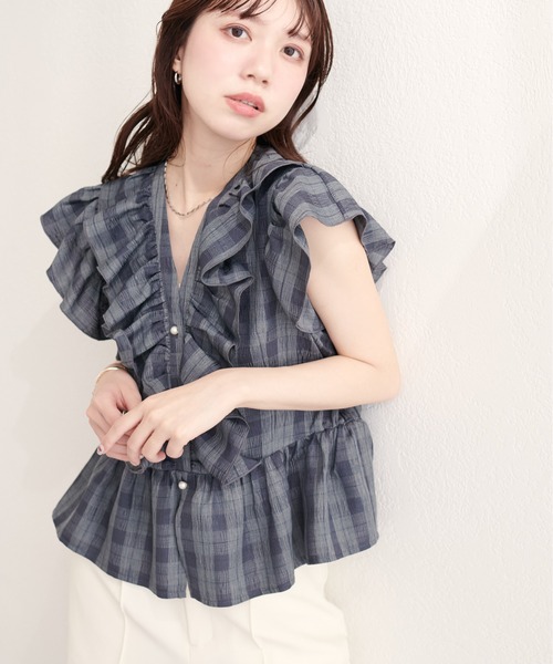 natural couture(ナチュラルクチュール)の「ドットフリルブラウス(シャツ/ブラウス・レディース・ブラック/オフホワイト/ピンク/ミント/ブルー系その他/ブラック系その他・FREE)」の12枚目の写真