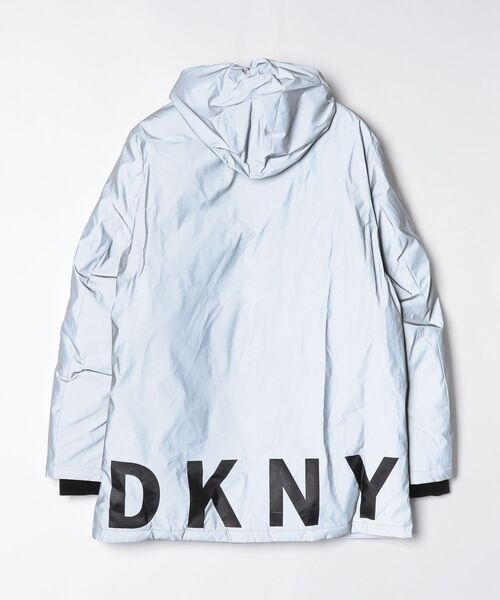 DKNY(ディーケーエヌワイ)の「【T18】【DKNY/ディーケーエヌワイ/ダナ キャラン ニューヨーク】ARCTIC CLOTH HOODED LOGO PARKA(ダウンジャケット/コート・メンズ・シルバー・X-LARGE/MEDIUM)」の2枚目の写真