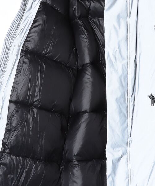 DKNY(ディーケーエヌワイ)の「【T18】【DKNY/ディーケーエヌワイ/ダナ キャラン ニューヨーク】ARCTIC CLOTH HOODED LOGO PARKA(ダウンジャケット/コート・メンズ・シルバー・X-LARGE/MEDIUM)」の3枚目の写真