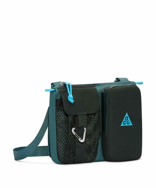 NIKE ACG DAYMAX 3L クロスボディバッグ Nike ACG 