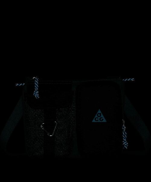 ナイキ ACG 'DAYMAX' クロスボディバッグ (3L) / Nike ACG 'DAYMAX