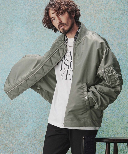 THEOREM(セオレム)の「mj11516- Mordern MA-1 Flight Jacket ボンバージャケット(TRM26-T049S)(MA-1・メンズ・カーキ/ブラック・XL/L/M)」の3枚目の写真