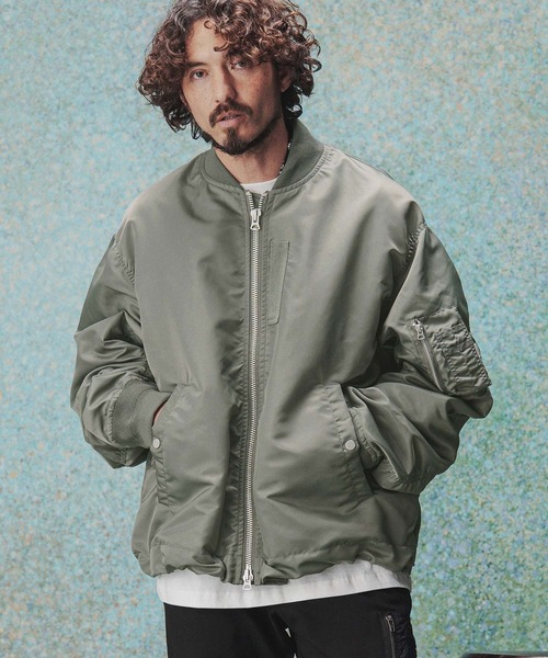 THEOREM(セオレム)の「mj11516- Mordern MA-1 Flight Jacket ボンバージャケット(TRM26-T049S)(MA-1・メンズ・カーキ/ブラック・XL/L/M)」の4枚目の写真