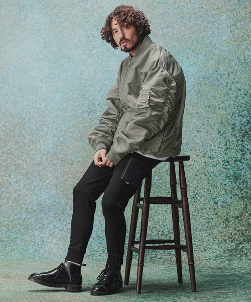 THEOREM(セオレム)の「mj11516- Mordern MA-1 Flight Jacket ボンバージャケット(TRM26-T049S)(MA-1・メンズ・カーキ/ブラック・XL/L/M)」の6枚目の写真